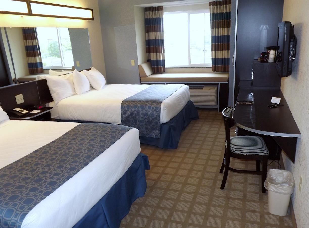 Spark By Hilton Wilkes Barre Bilik gambar